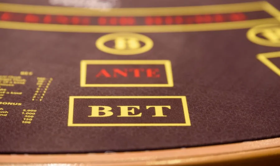 Стратегия Ante Bet в Sugar Rush 1000